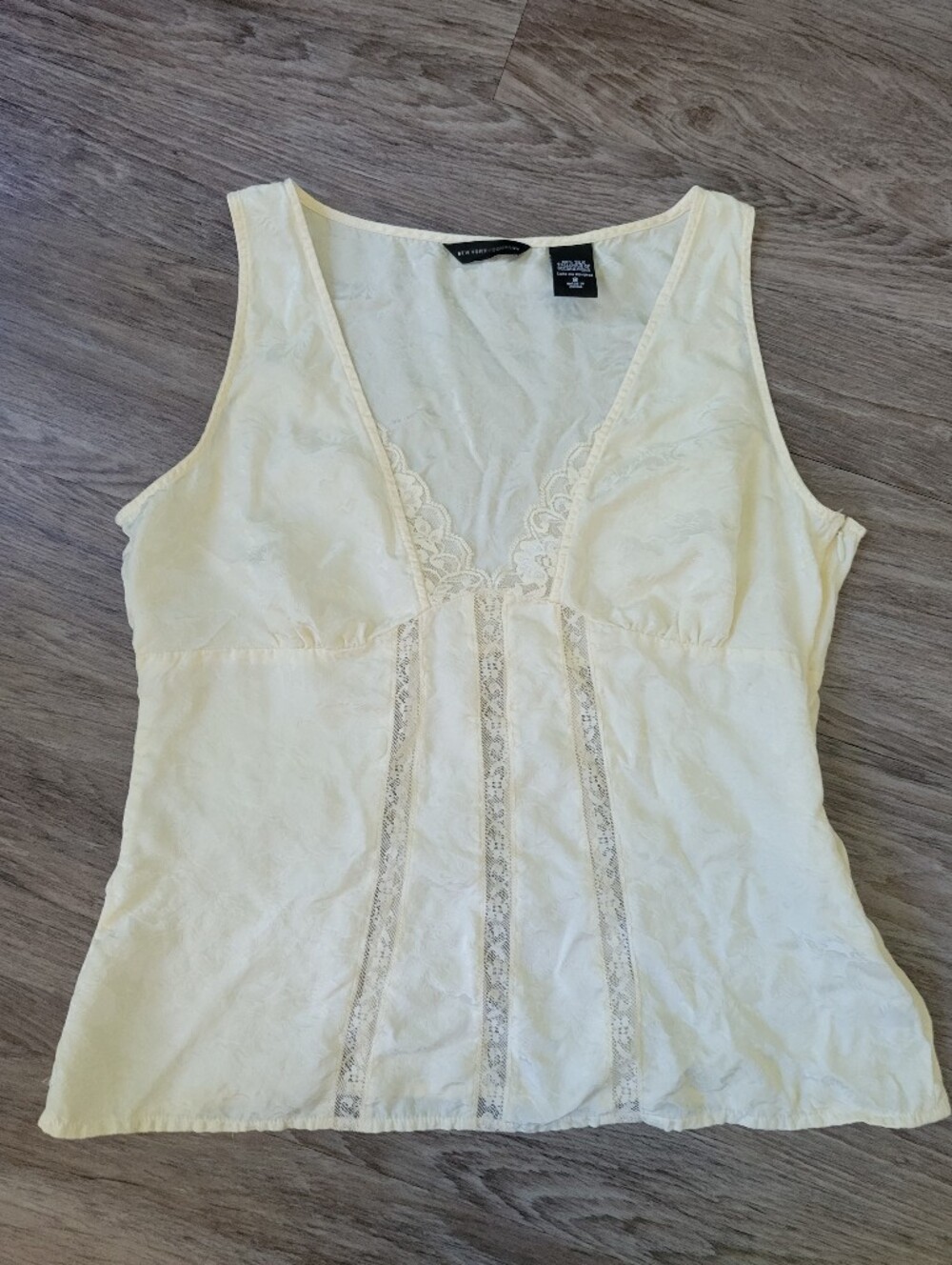 New York & Company 100% Silk Lace Sleeveless Blouse Ivory Dainty Coquette  Top 8